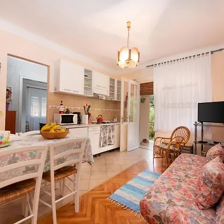 Apartment Nigra